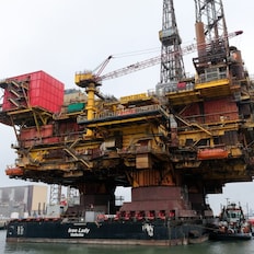 Brent Delta and the Iron Lady almost docked