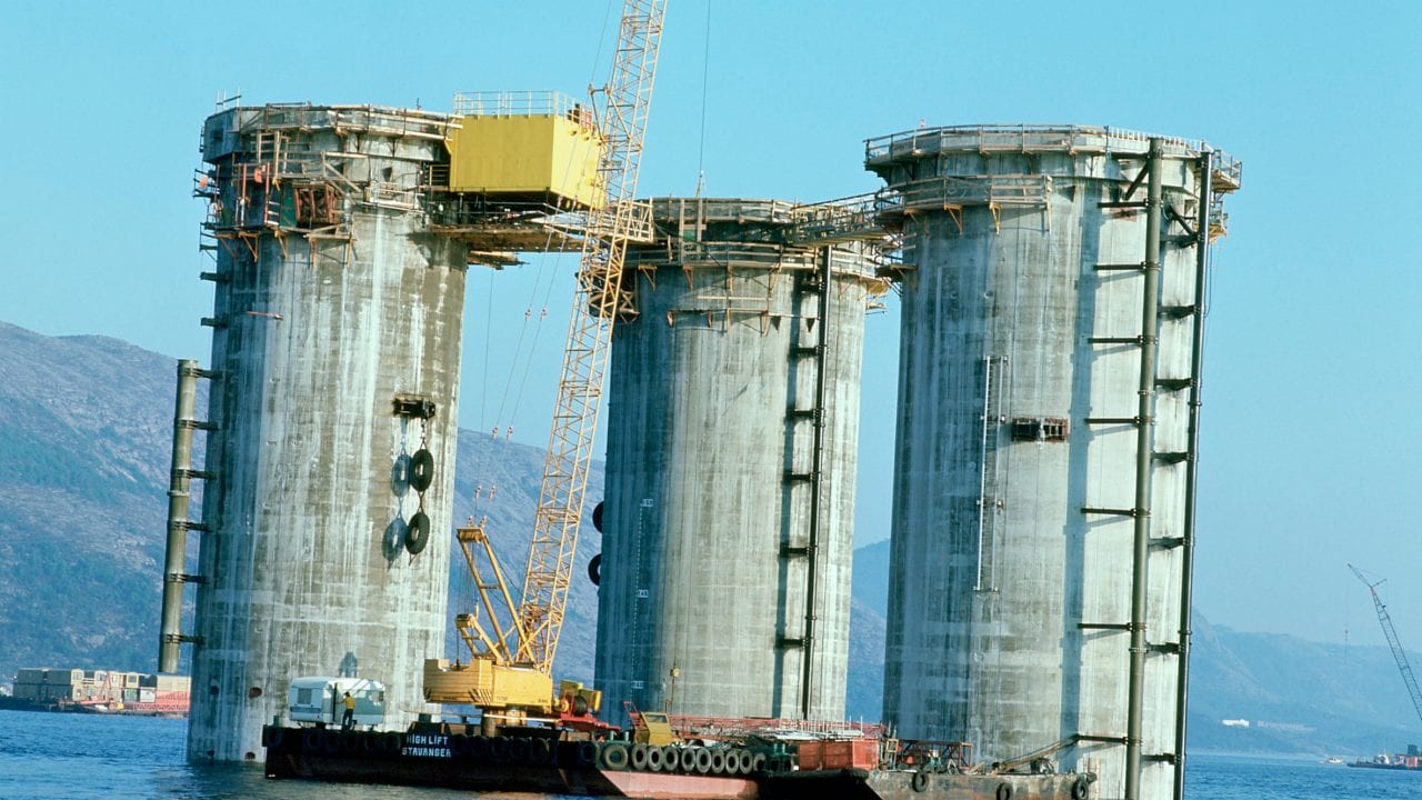 Construction of a gravity base structure