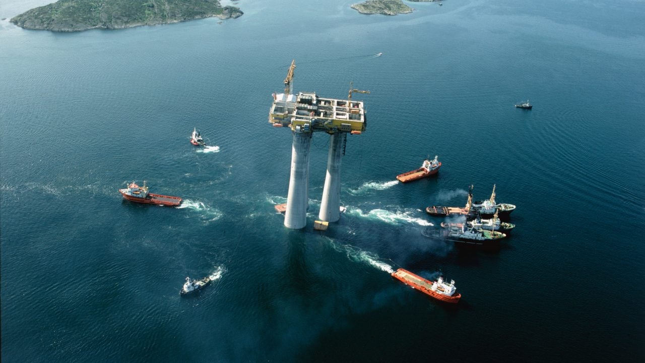 Tow-out of a gravity base structure