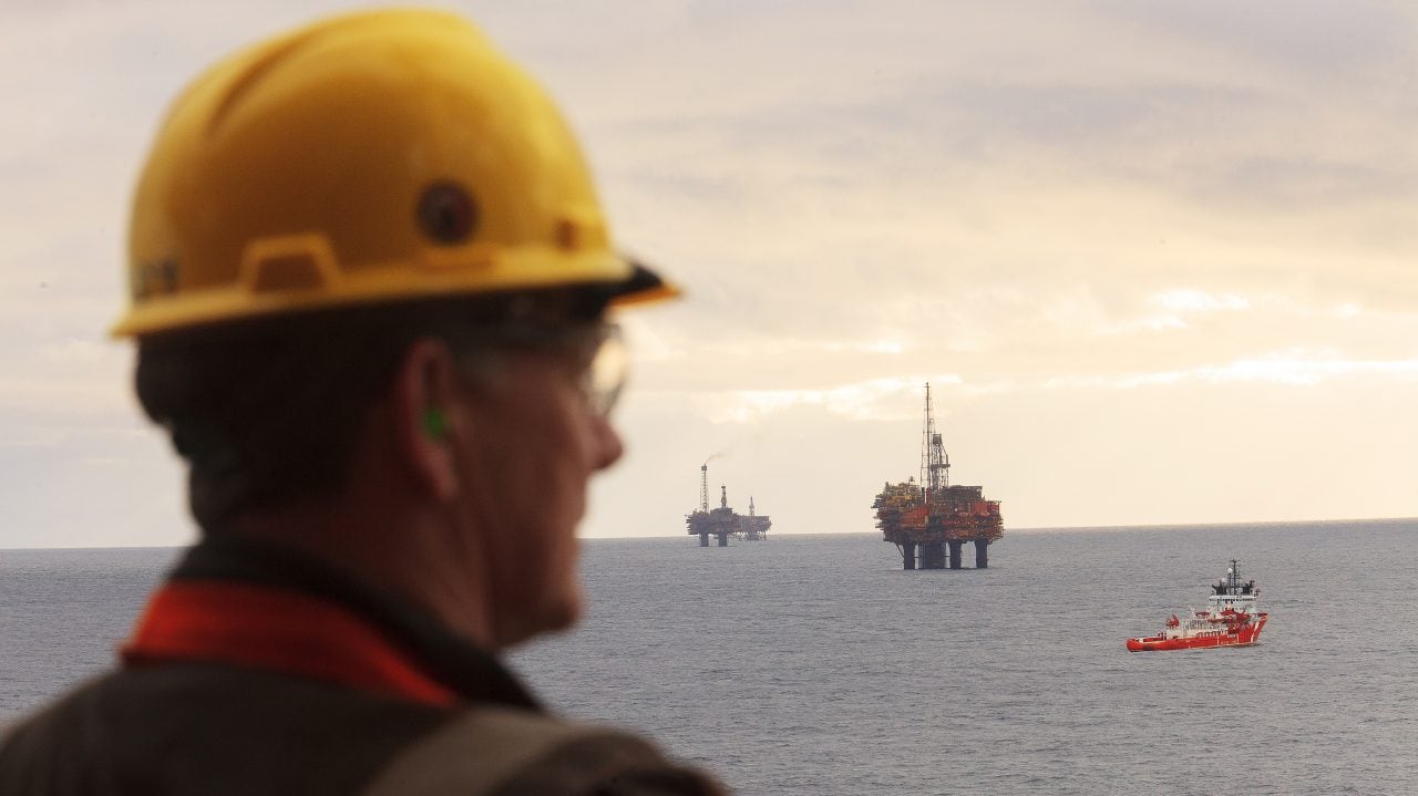 Image of offshore personnel on Brent Alpha