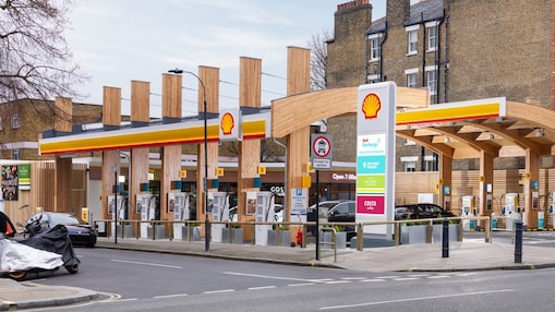 Shell Recharge Fulham Road, EV charging hub in London