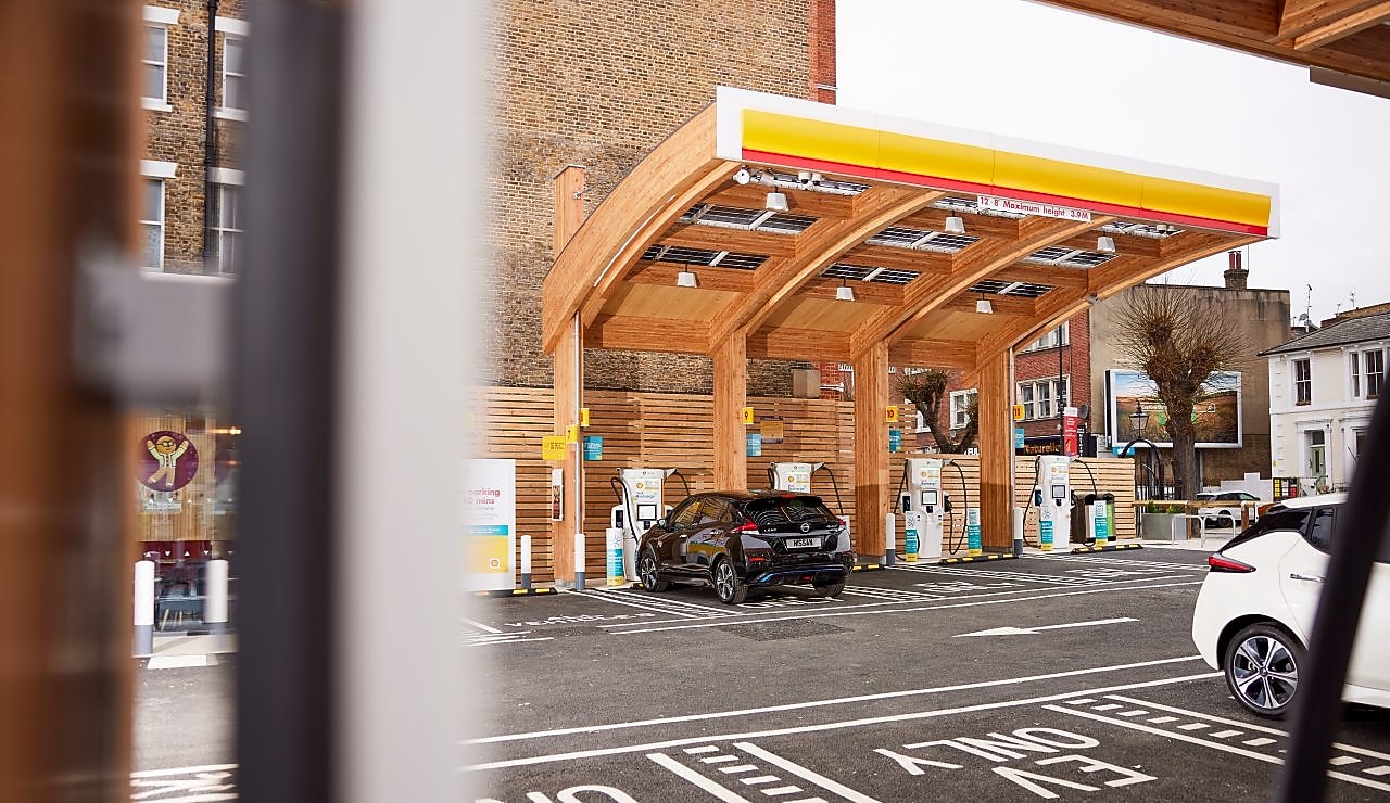 Fulham Road Service Station charge points